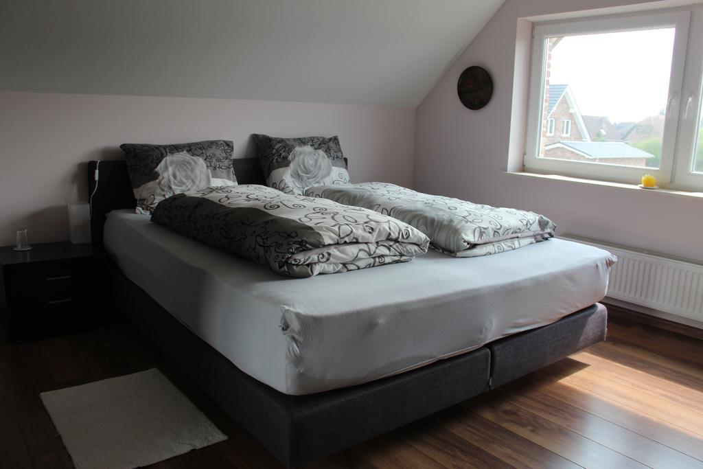 Haus Rheinblick Bed & Breakfast Grieth Bilik gambar
